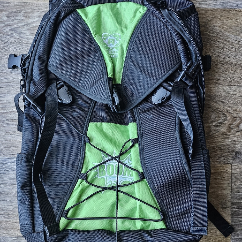 Atom Skate Black and Green Backpack